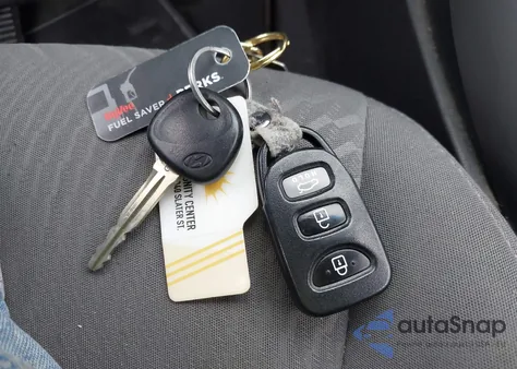 2014 Hyundai Elantra Se from USA, damaged, VIN 5NPDH4AE7EH474226